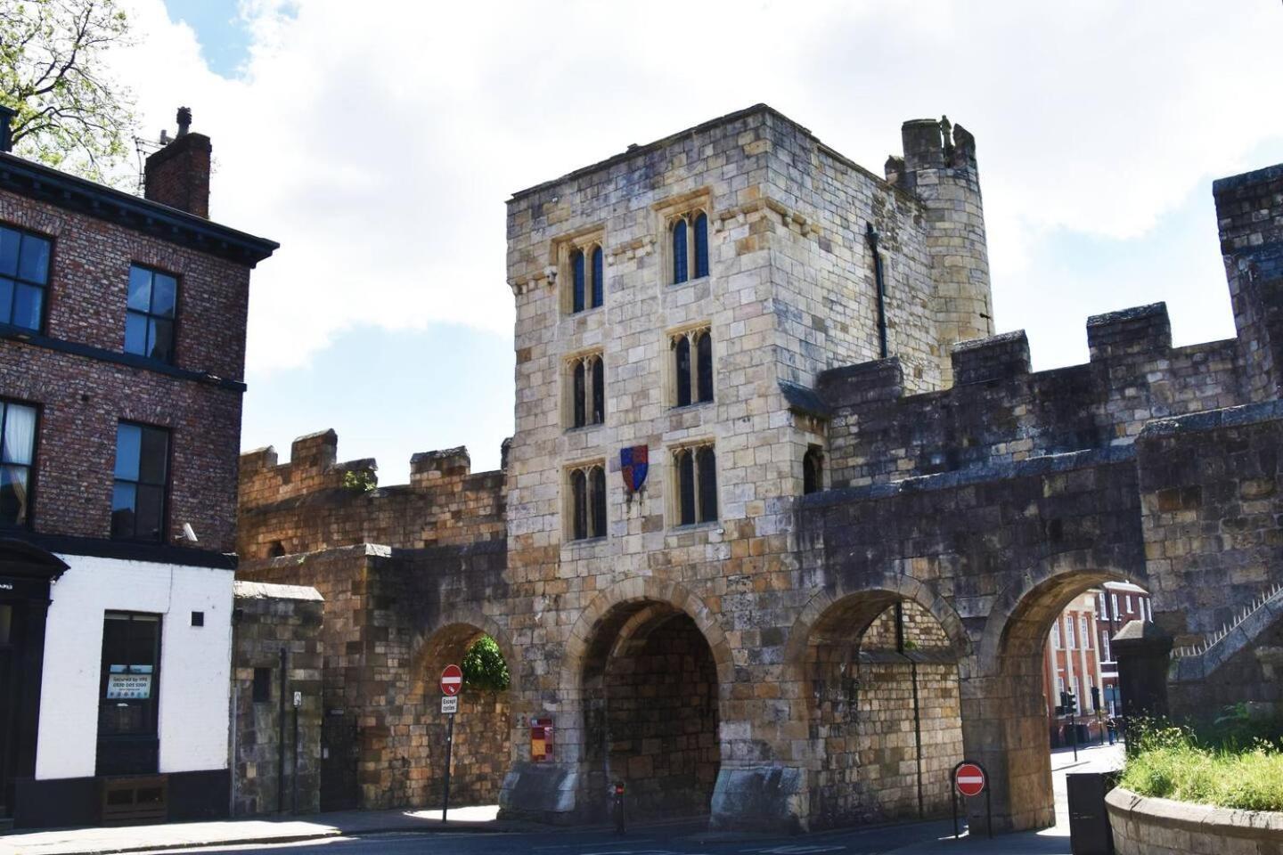 Great Gate House View - Within York Walls — Photos 1